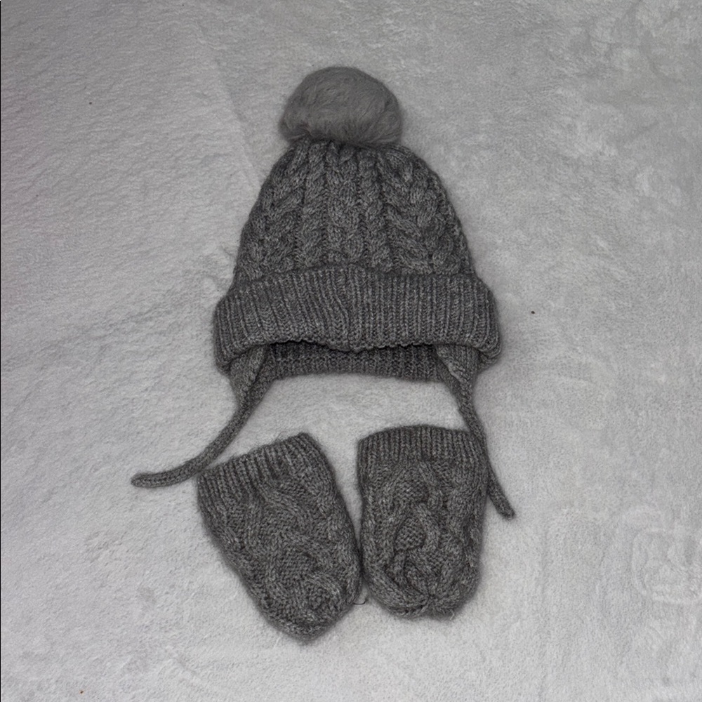 (3 for $10) Primark Cozy Gray Knit Hat and Mittens Set